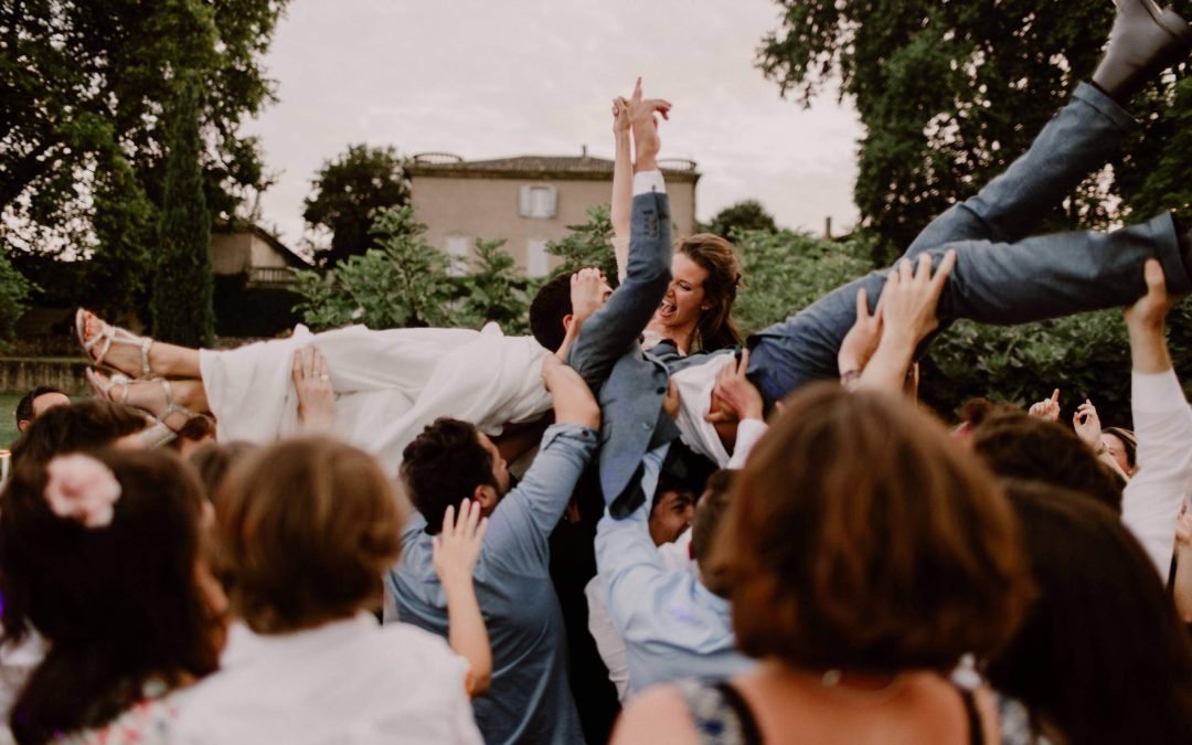 Comment choisir son DJ pour un mariage à Saint-Tropez ?
